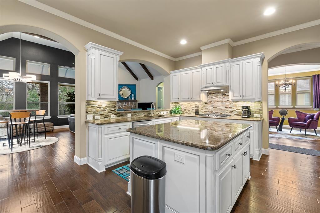 4711 Taylor Ln, Grapevine, TX 76051 photo