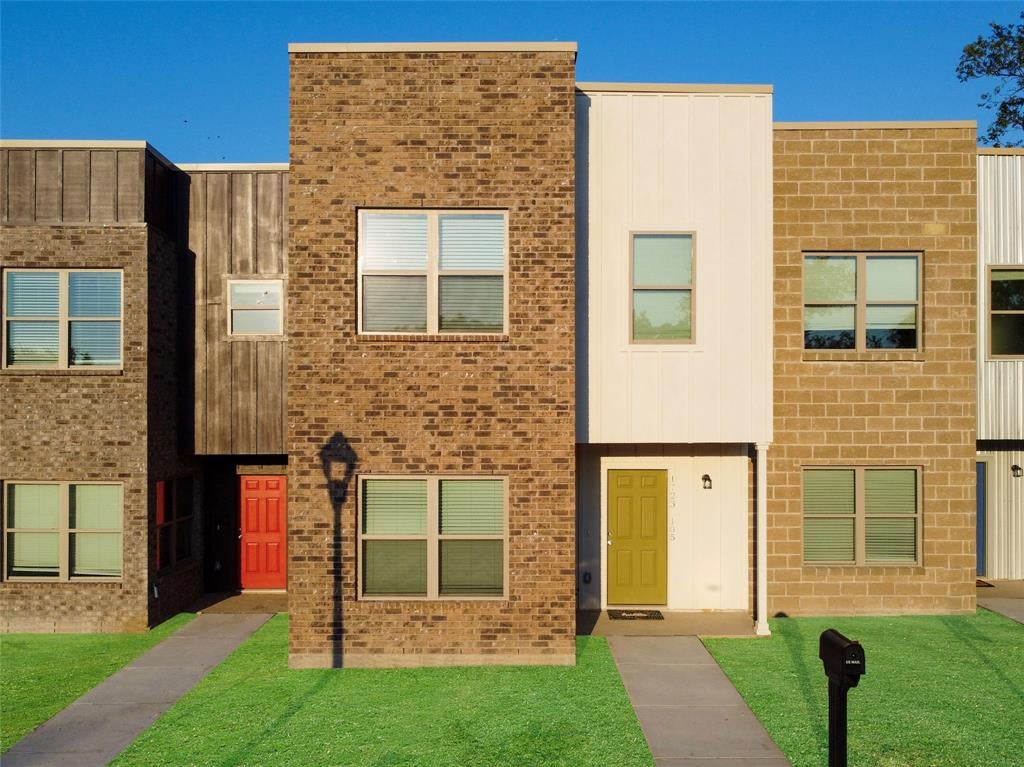 1716 Galveston Ave, Fort Worth, TX 76110 photo