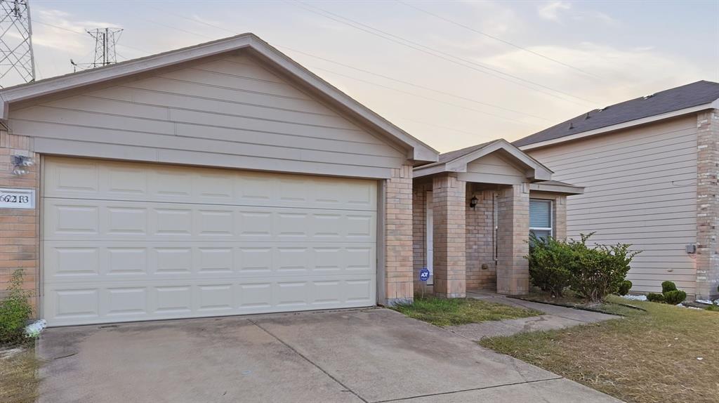 6213 Balcony Ln, Dallas, TX 75241 photo
