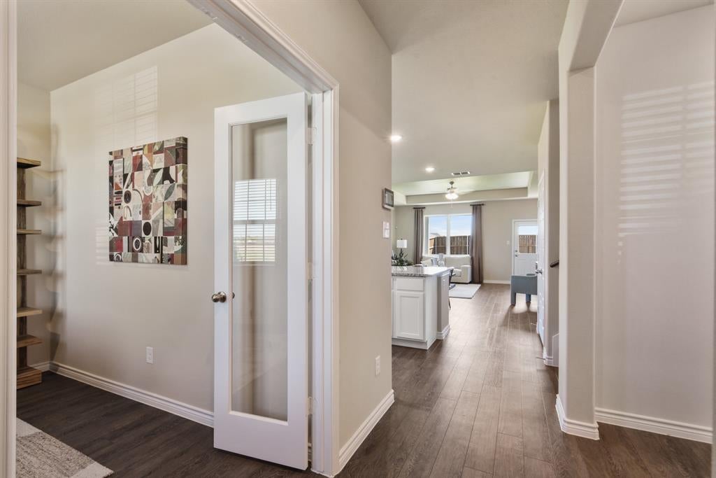 3142 Manchester Dr, Cleburne, TX 76033 photo