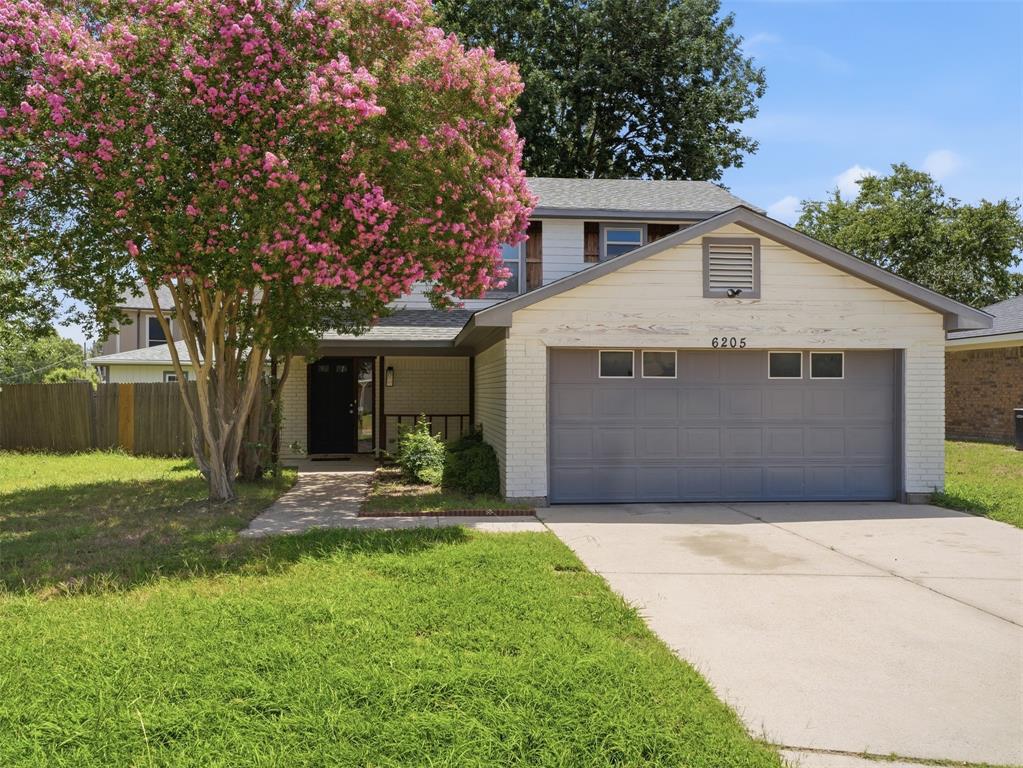 6205 Fernwood Dr, Arlington, TX 76001