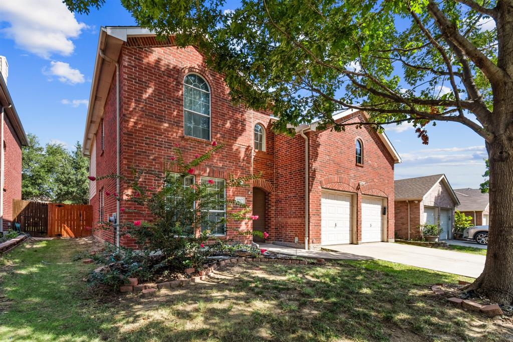 2217 Eisenhower Dr, Mckinney, TX 75071 photo