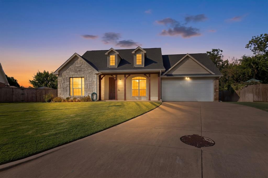 510 Mattie Ln, Lake Dallas, TX 75065