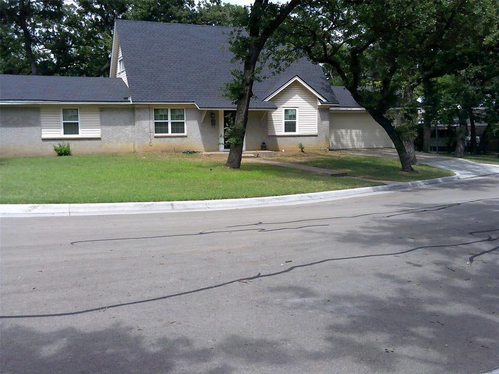 4509 Burke Rd, Fort Worth, TX 76119