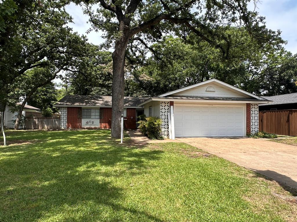 602 Buffalo Dr, Arlington, TX 76013 photo