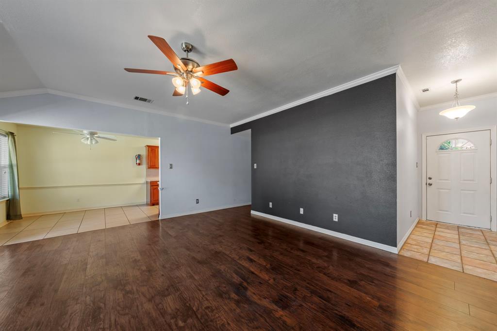313 N Main St, Red Oak, TX 75154 photo