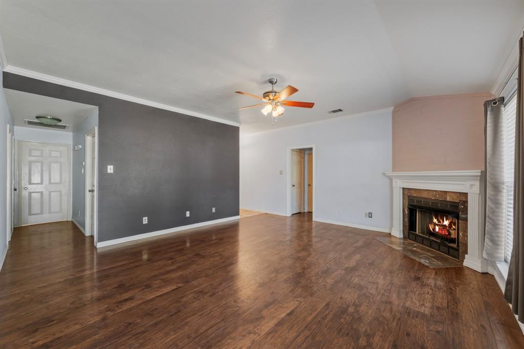 313 N Main St, Red Oak, TX 75154 photo