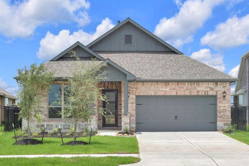 2613 Teton St, Corinth, TX 76210