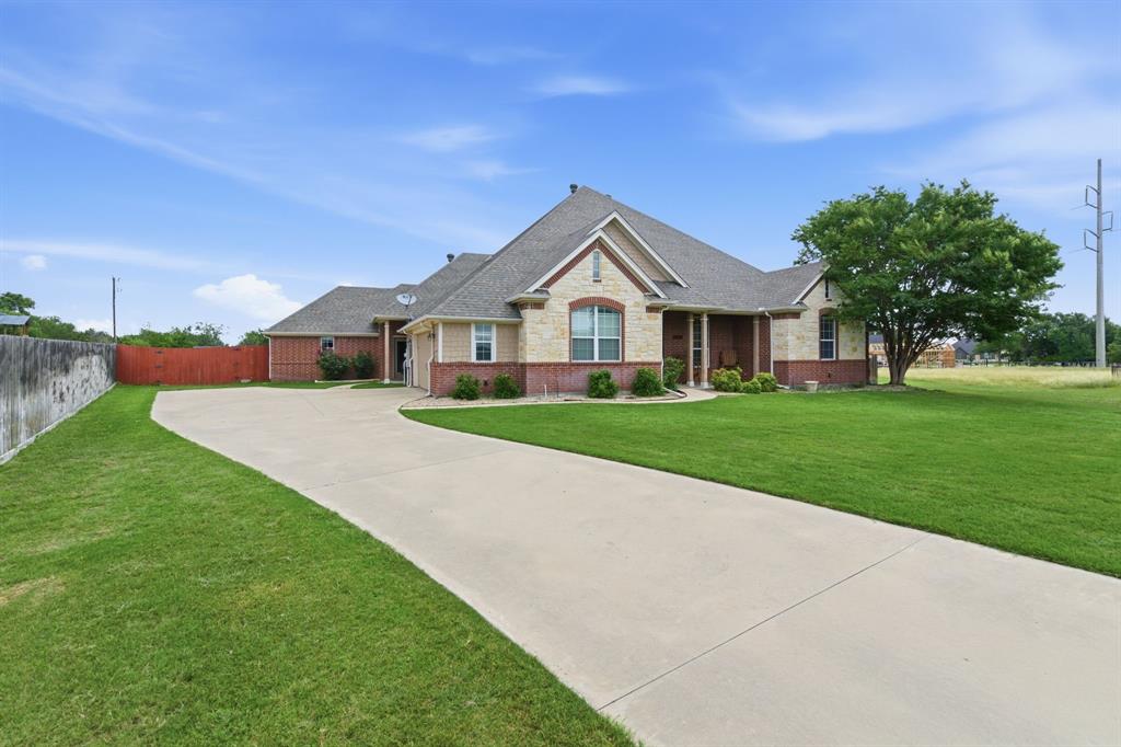 813 Blue Quail Dr, Weatherford, TX 76087 photo