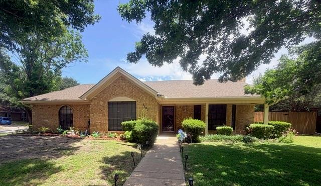 5540 Misty Meadows Dr, North Richland Hills, TX 76180