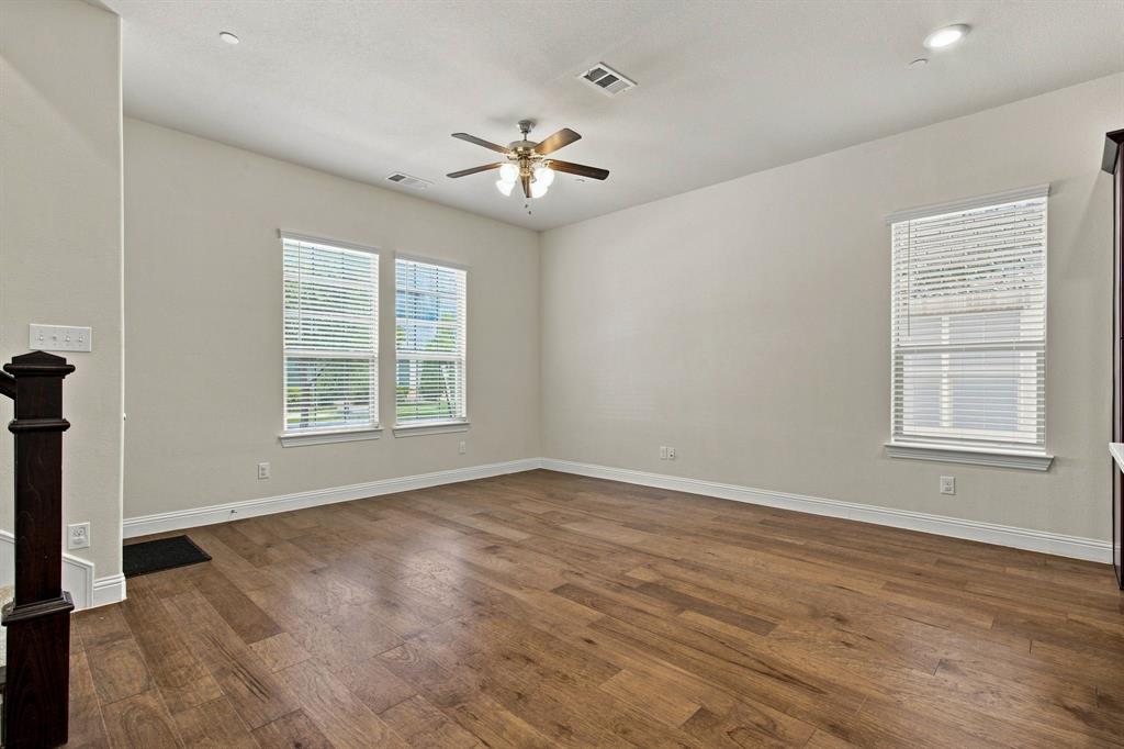 303 Ferndale St, Lewisville, TX 75056 photo