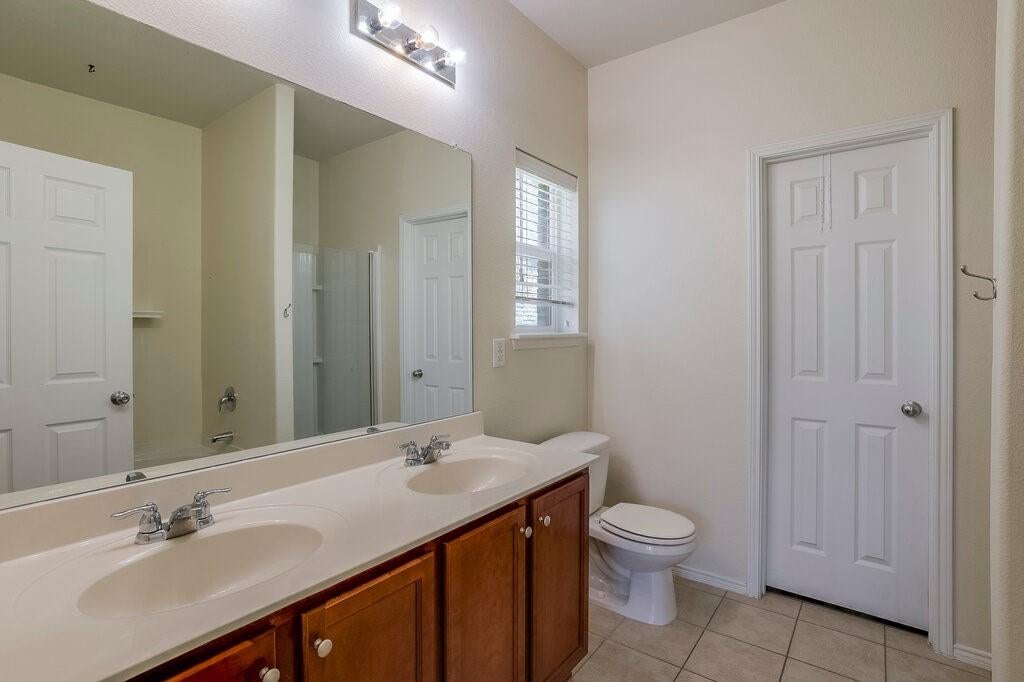 807 Bastrop Dr, Arlington, TX 76002 photo