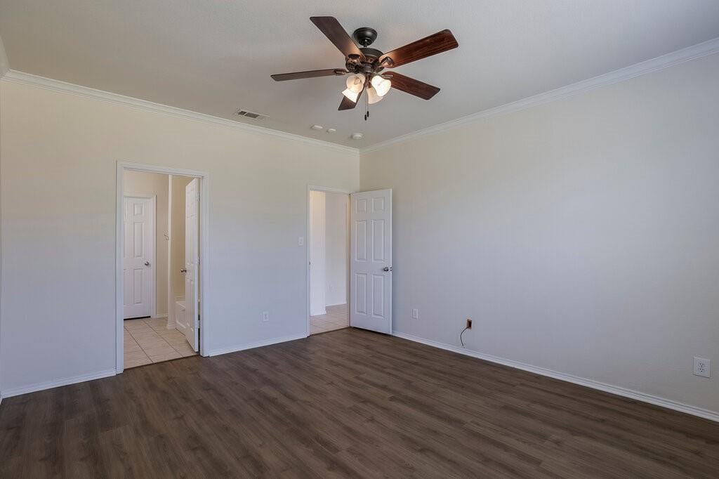 807 Bastrop Dr, Arlington, TX 76002 photo