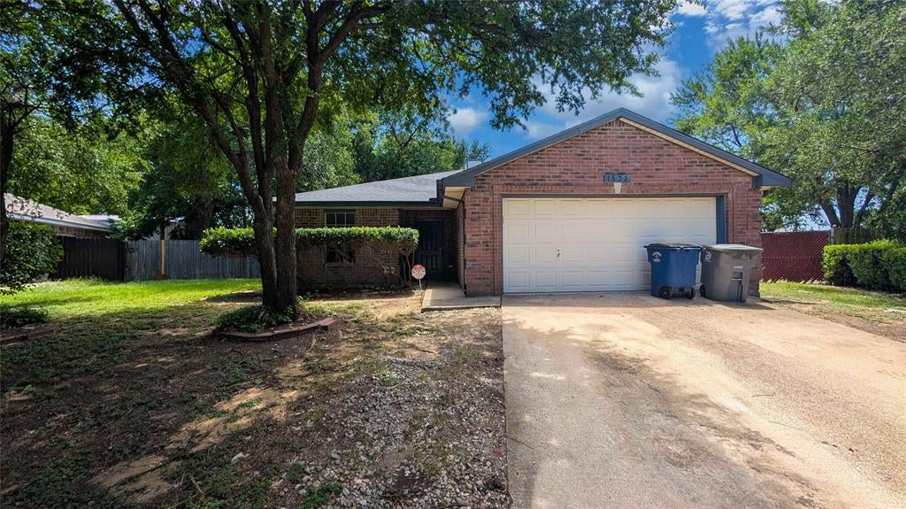 1532 Marion Dr, Dallas, TX 75211