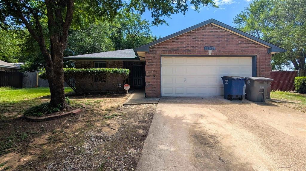 1532 Marion Dr, Dallas, TX 75211 photo