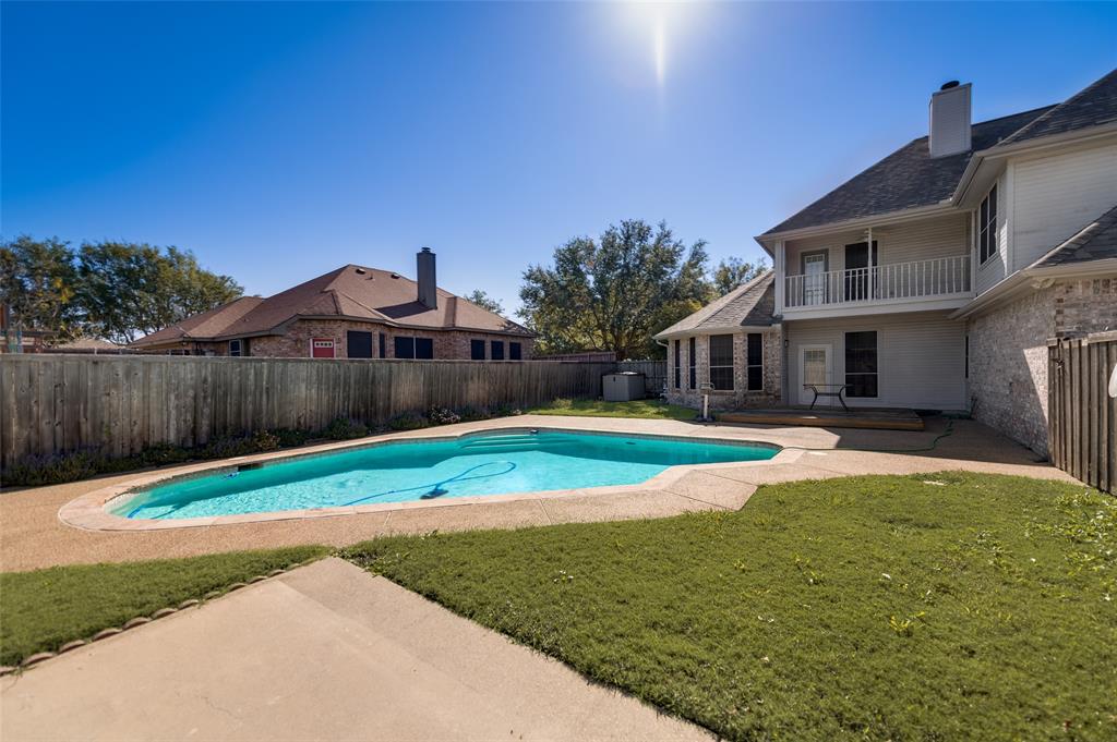 1204 Surrey Cir, Wylie, TX 75098