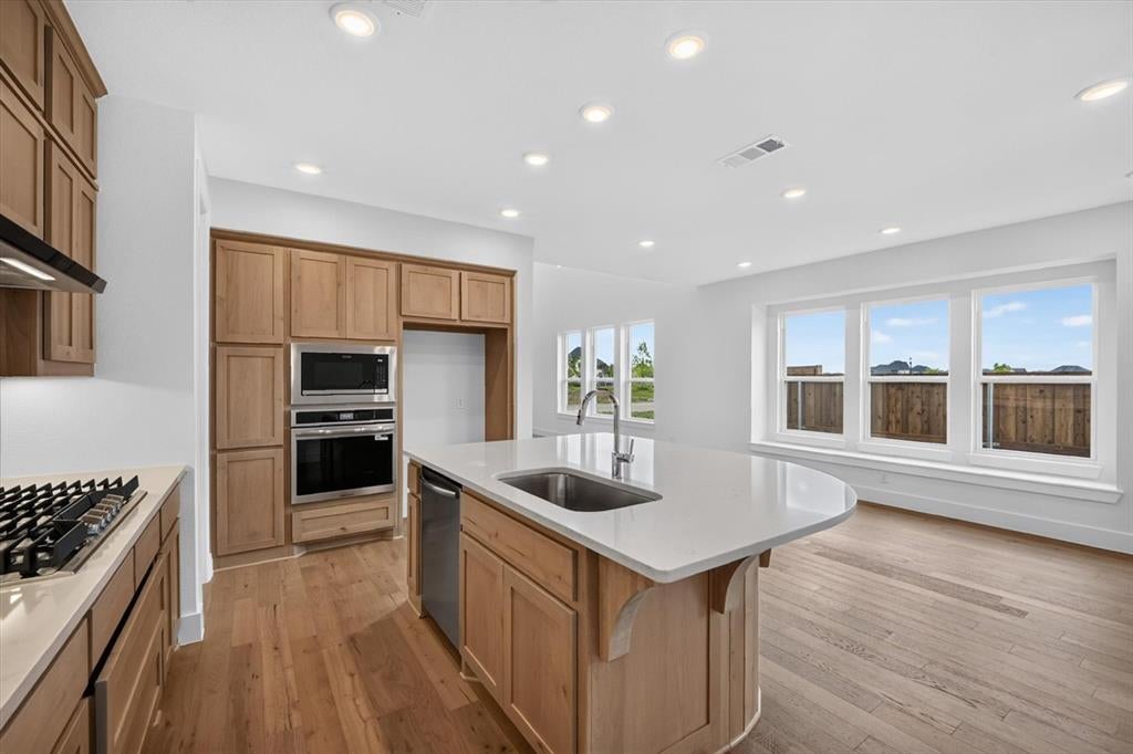 3913 Script St, Celina, TX 75078 photo