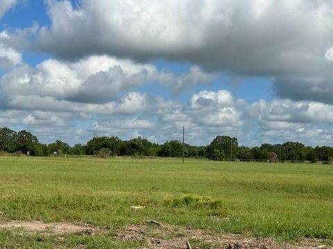 Unimproved Land in Kaufman TX 1.3 acres County Road 118.jpg