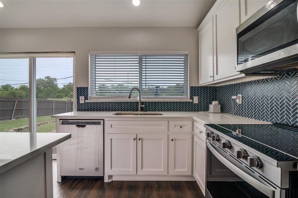2405 Whippoorwill Dr, Mesquite, TX 75149 photo