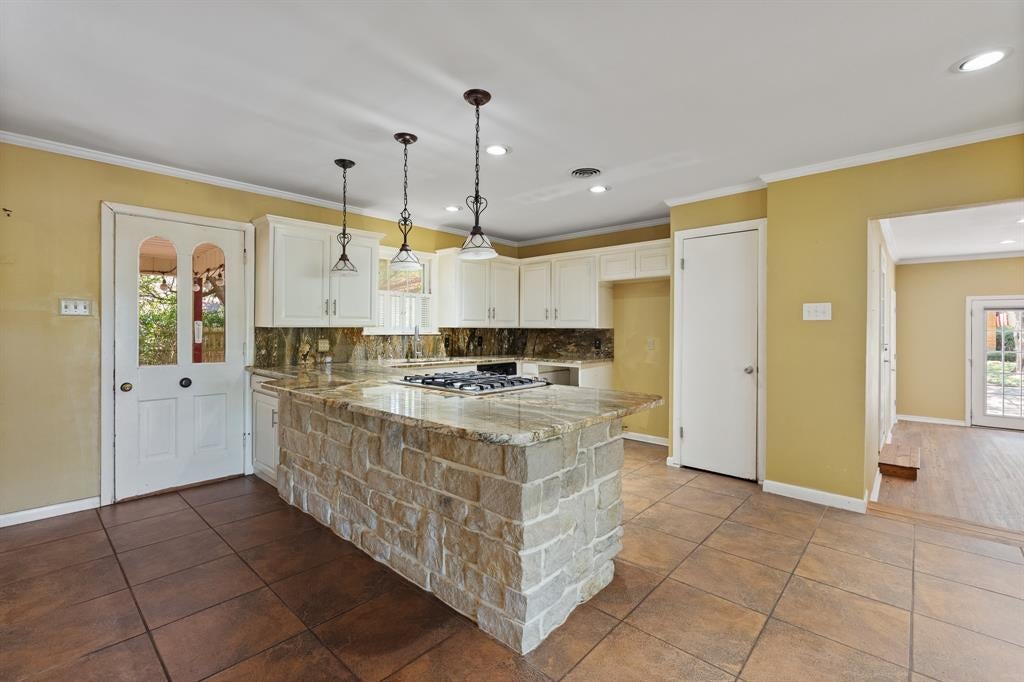 7 Hill Terrace Pl, Cleburne, TX 76033 photo