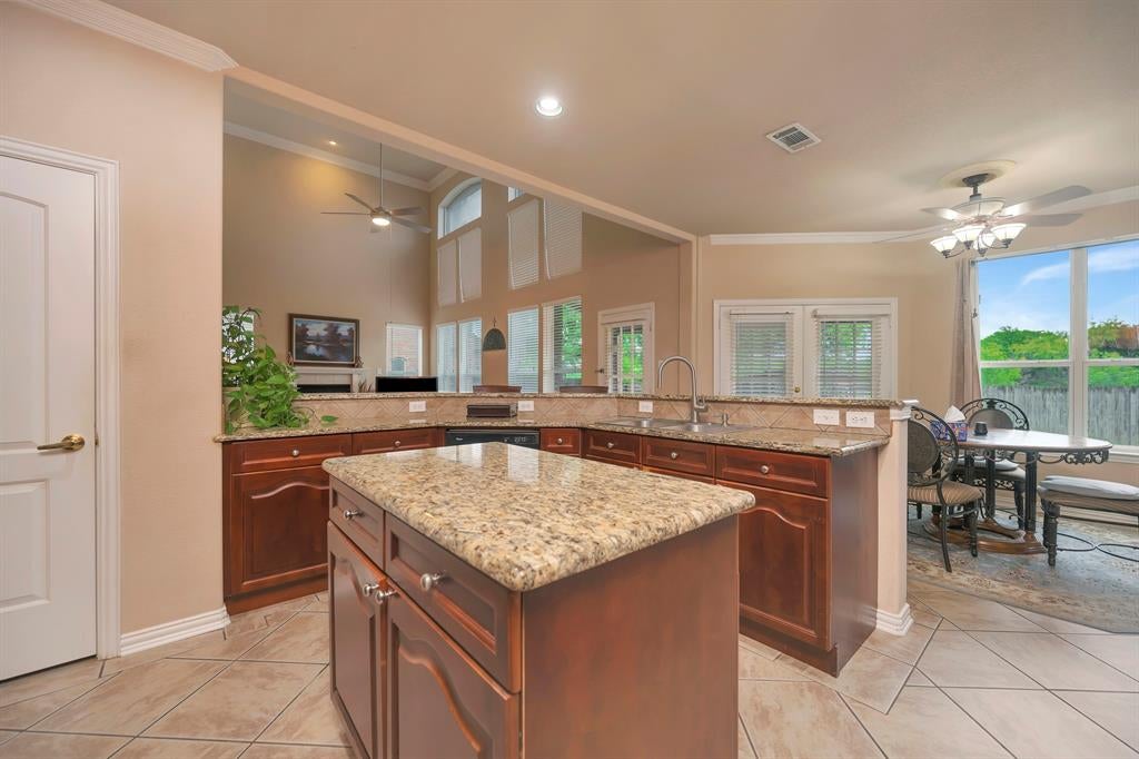 4730 Bayberry St, Flower Mound, TX 75028 photo