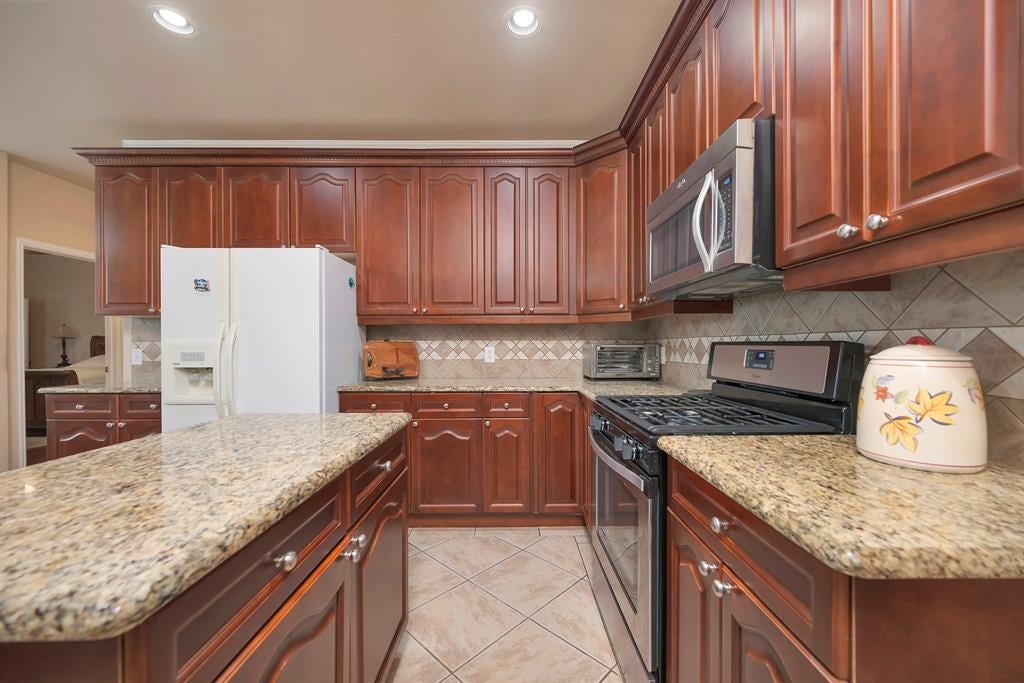4730 Bayberry St, Flower Mound, TX 75028 photo