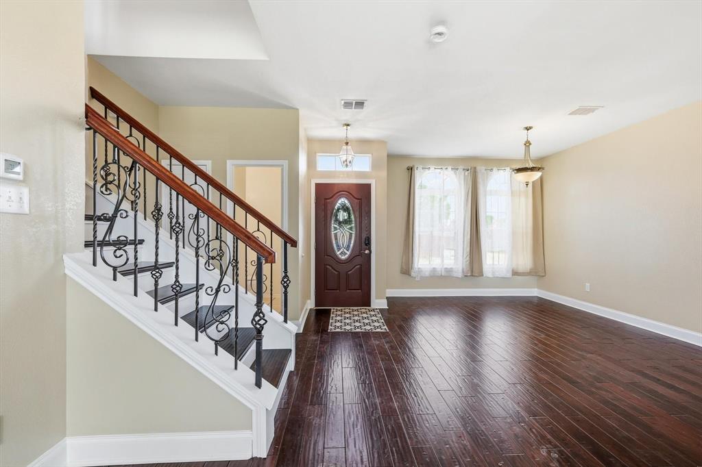 8012 Clear River Ln, Denton, TX 76210 photo