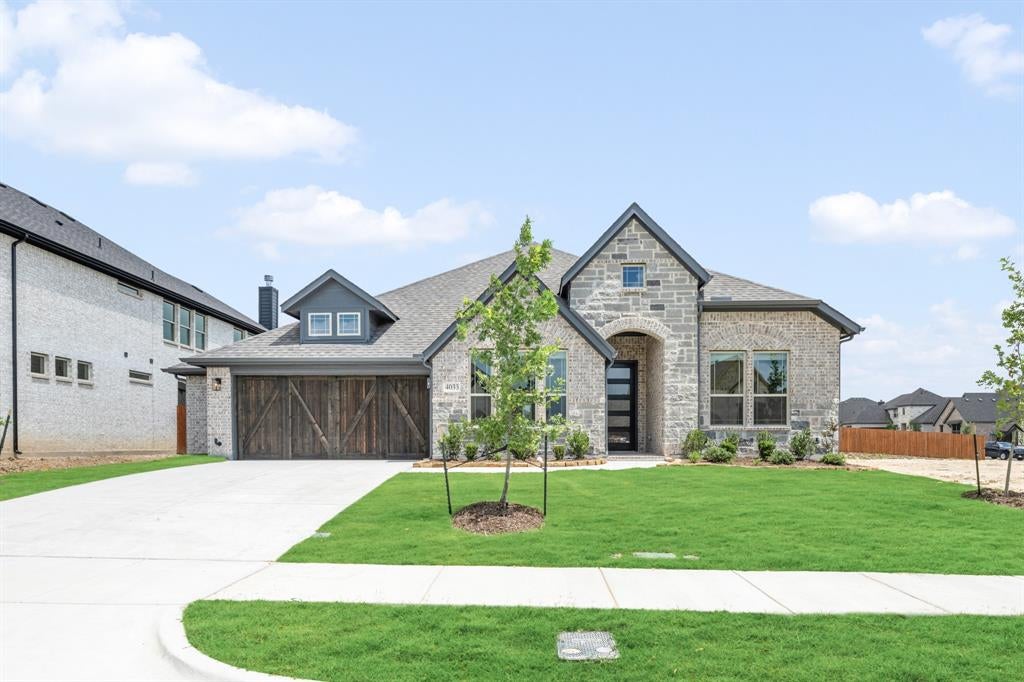 4033 Foot Hills Dr, Midlothian, TX 76065