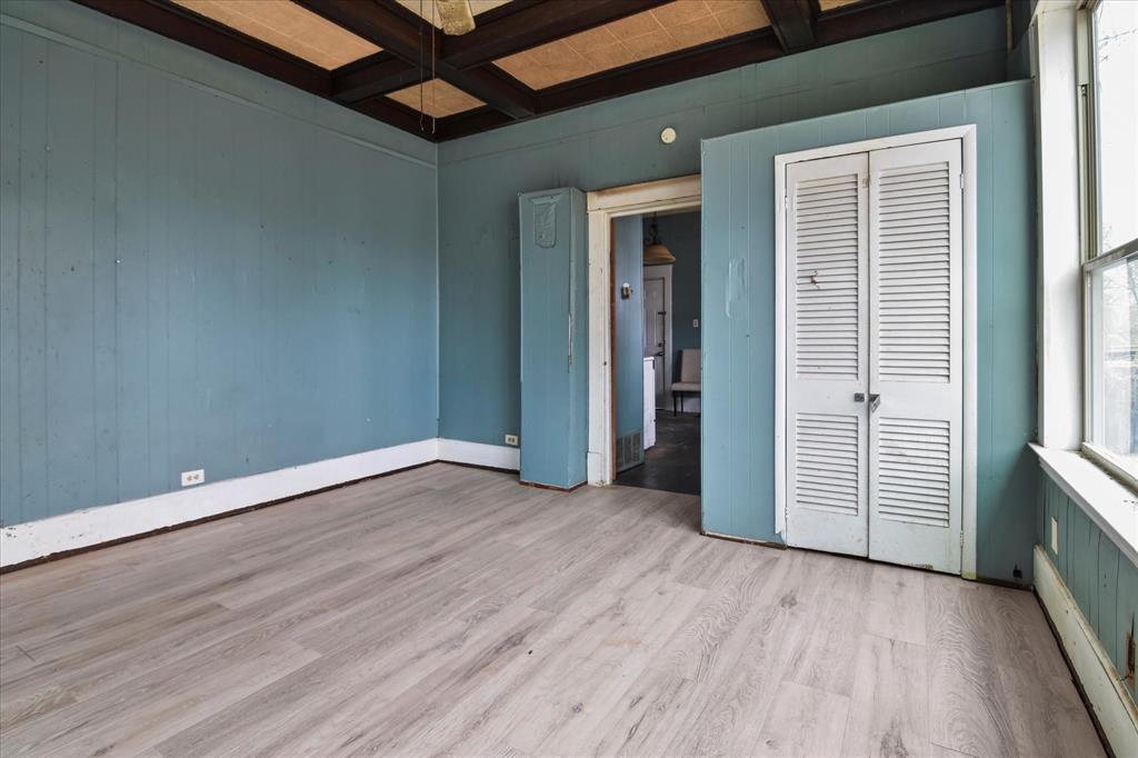 738 SW 1 St, Paris, TX 75460 photo