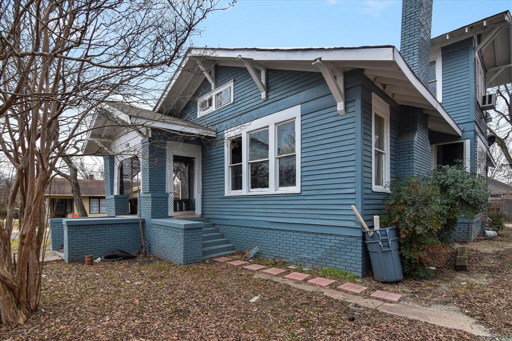 738 SW 1 St, Paris, TX 75460 photo