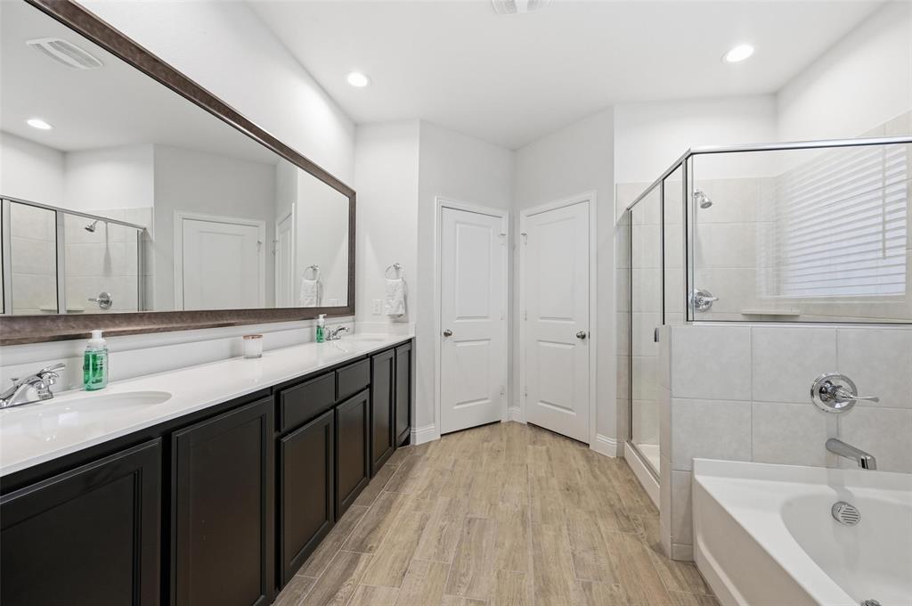 813 Comal Dr, Mansfield, TX 76063 photo