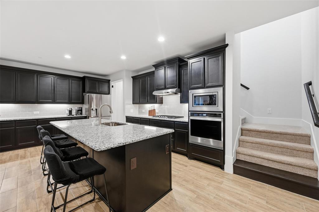 813 Comal Dr, Mansfield, TX 76063 photo
