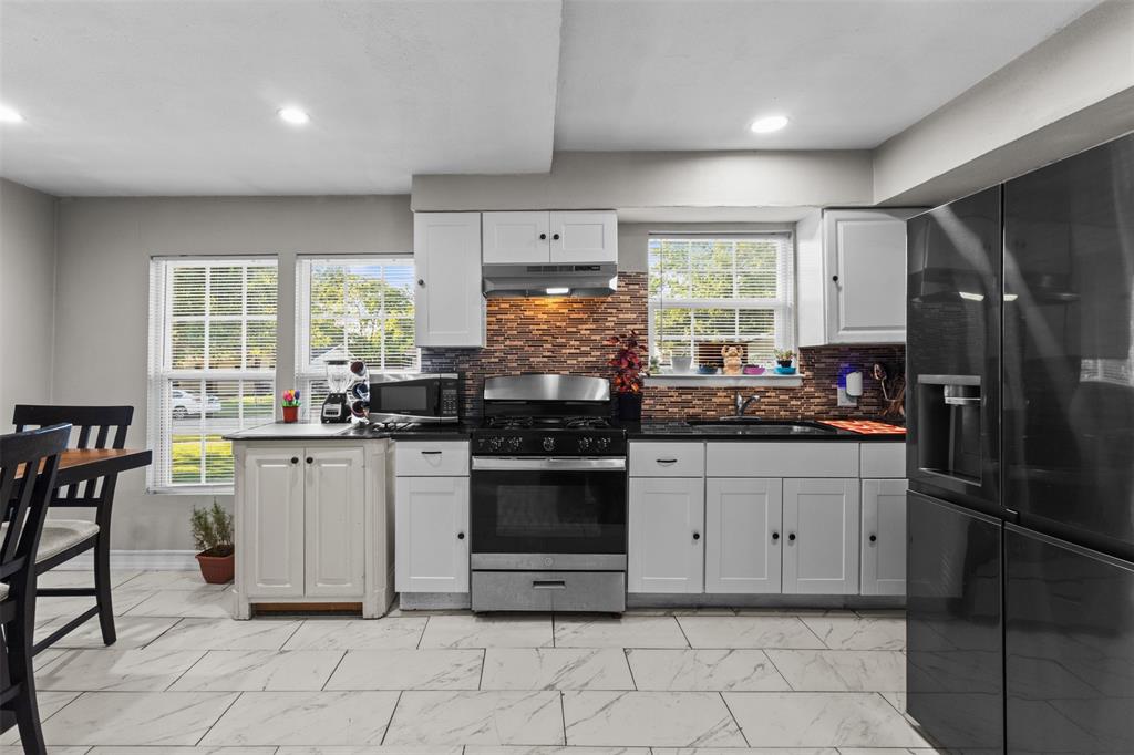 1418 Briarwood Dr, Mesquite, TX 75149 photo