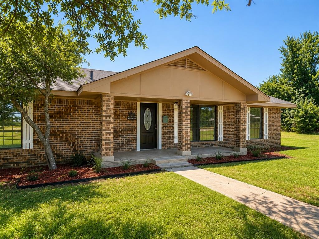 150 Sandlin Ct, Springtown, TX 76082 photo