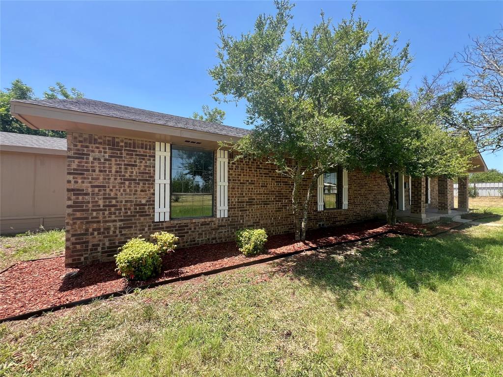 150 Sandlin Ct, Springtown, TX 76082 photo