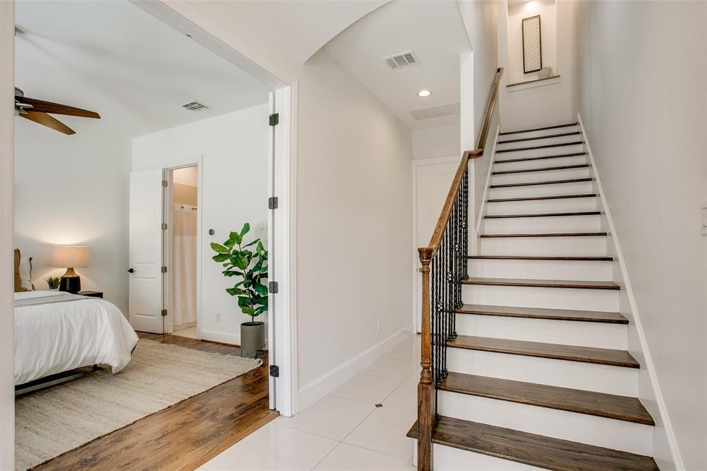 2123 Diversey St, Dallas, TX 75201 photo