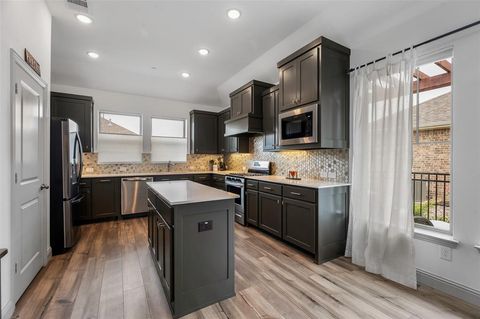 Townhouse in Argyle TX 1048 3rd Street 7.jpg