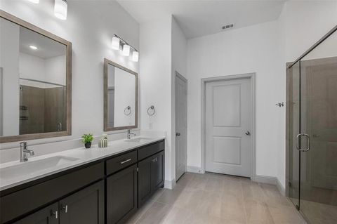 Townhouse in Argyle TX 1048 3rd Street 12.jpg