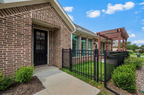 Townhouse in Argyle TX 1048 3rd Street 2.jpg