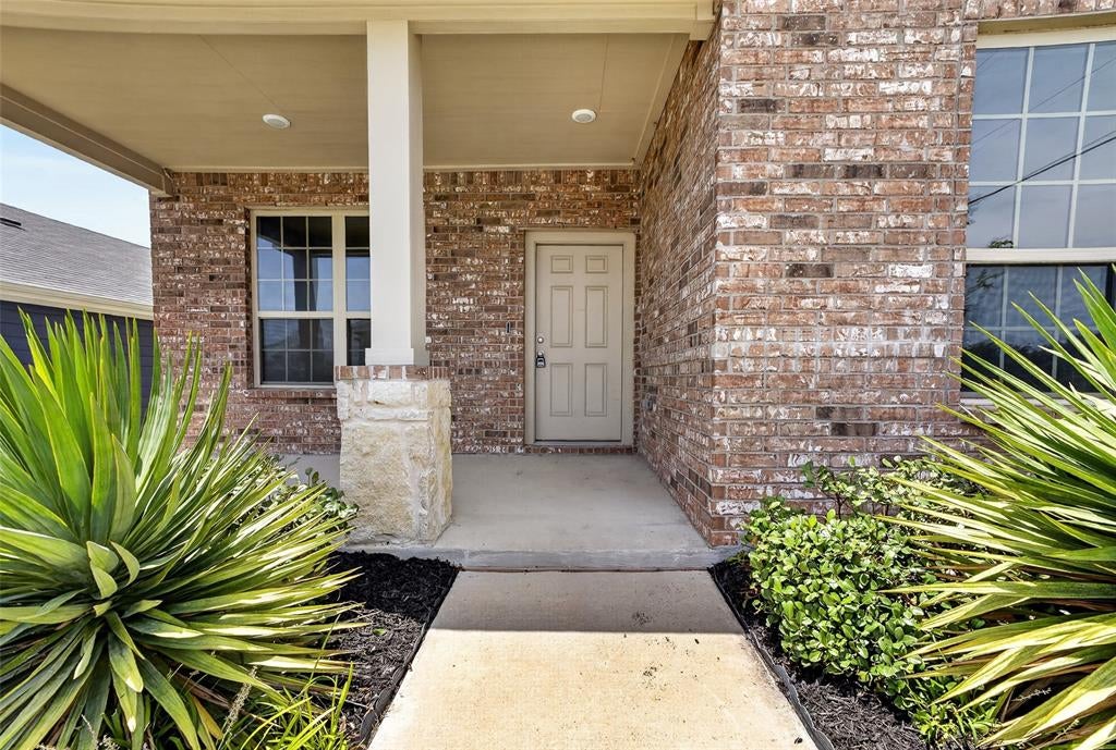 2800 Brittlebush Dr, Fort Worth, TX 76108 photo