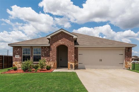 Single Family Residence in Royse City TX 1616 Flat Ridge Court.jpg