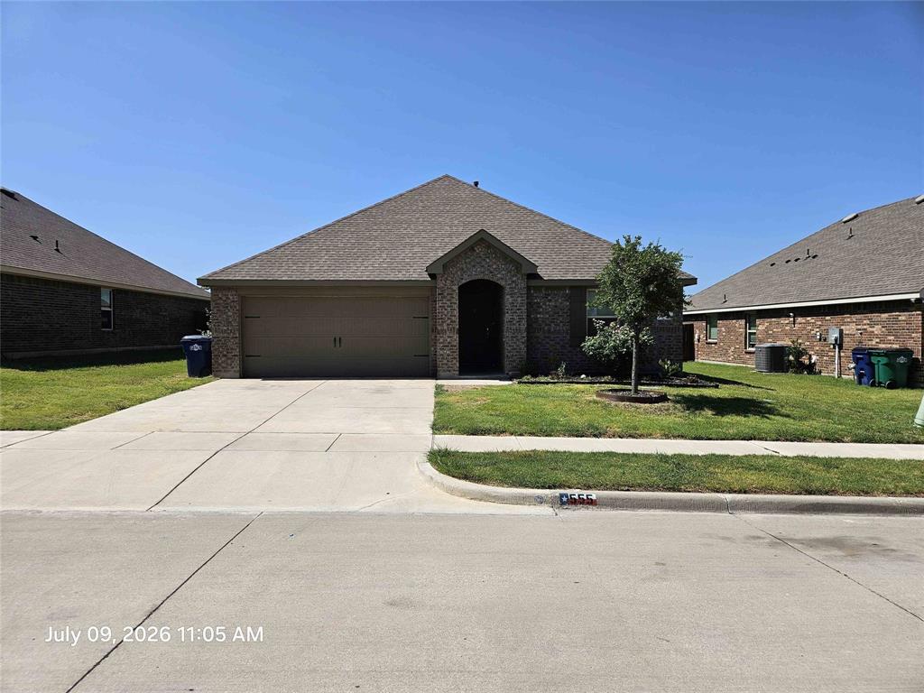 555 Royal Pine Dr, Fate, TX 75087