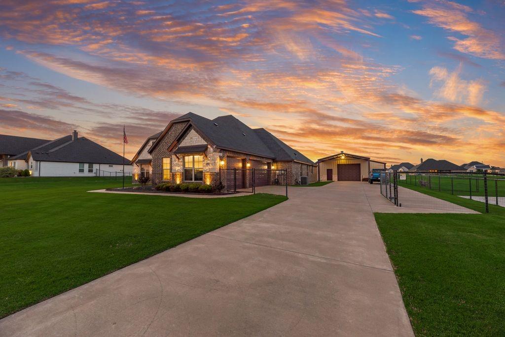 252 Agua Linda Dr, Godley, TX 76044 photo