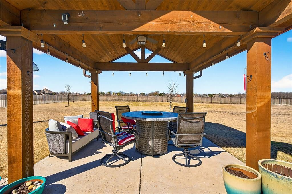 12099 Briargrove Ln, Talty, TX 75126 photo