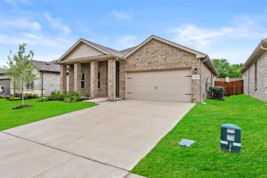 4372 Mill Stream Ln, Fort Worth, TX 76036