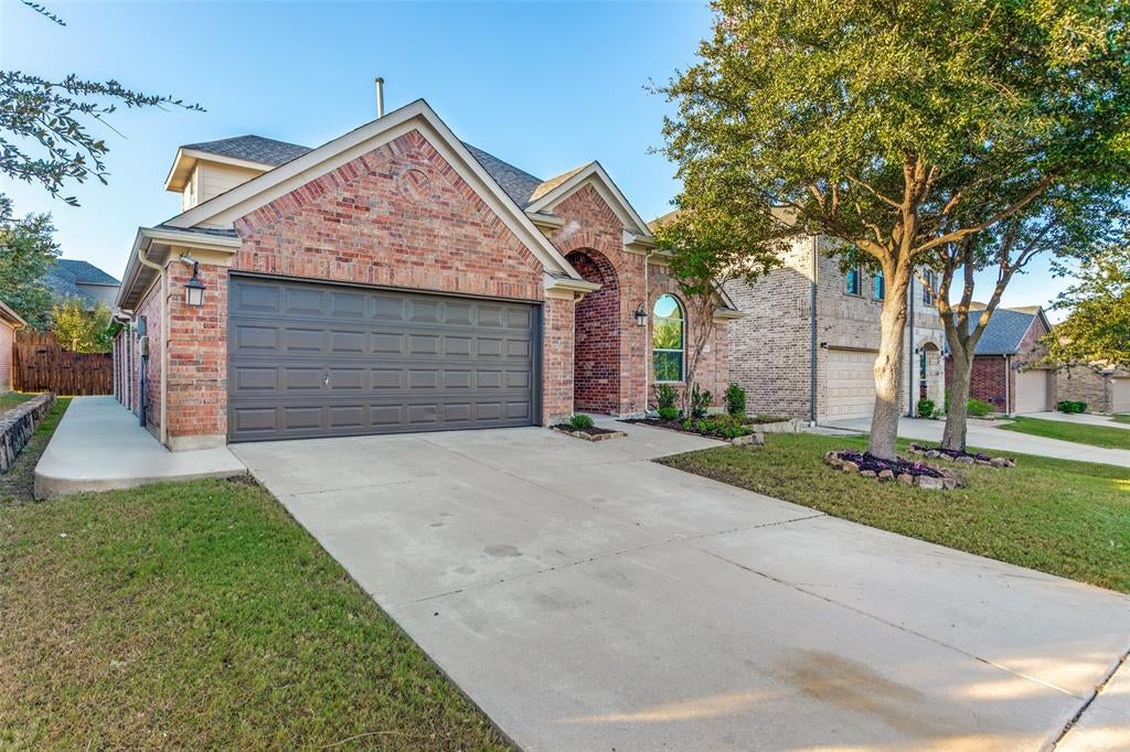 2320 Elm Valley Dr, Little Elm, TX 75068 photo