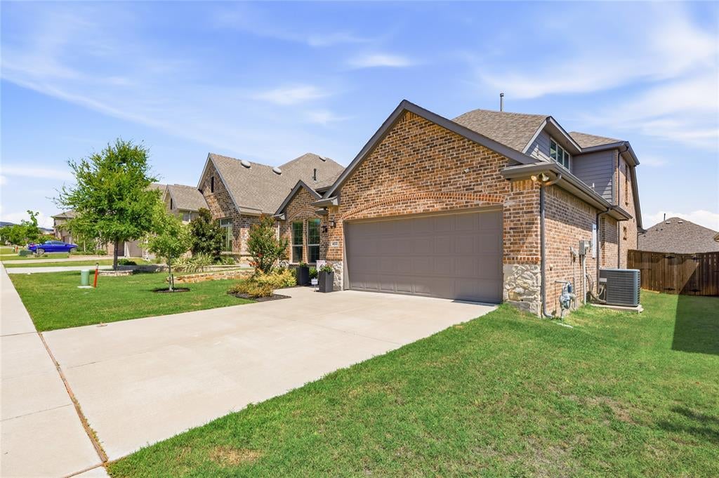 4727 Bluffview Dr, Haltom City, TX 76137 photo