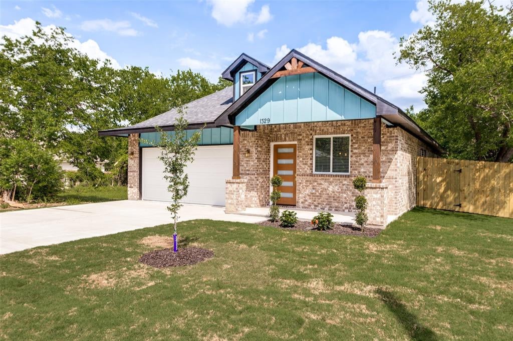 1329 Arizona Ave, Fort Worth, TX 76104 photo