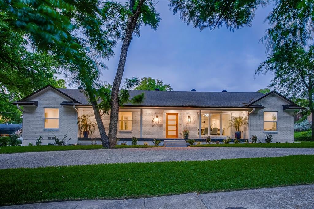 10819 Lochspring Dr, Dallas, TX 75218