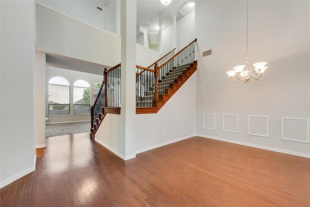 917 Tara Dr, Burleson, TX 76028 photo
